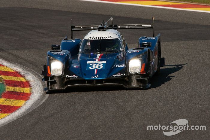 #36 Signatech Alpine A460: Gustavo Menezes, Nicolas Lapierre, Stéphane Richelmi