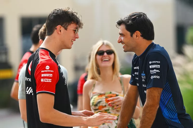 Oliver Bearman, Haas F1 Team, Carlos Sainz, Williams