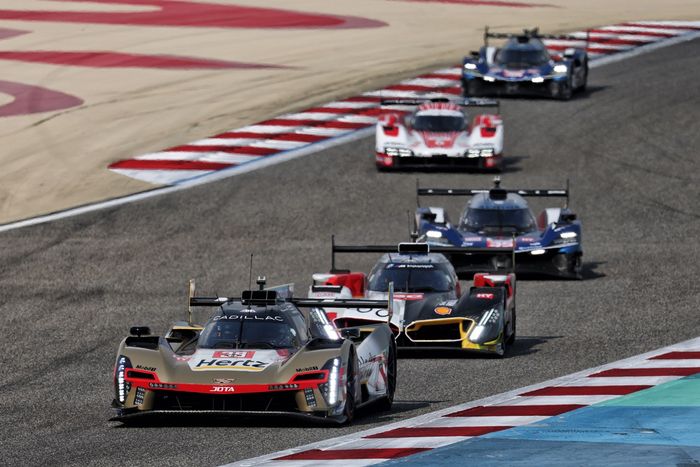 #38 Cadillac Hertz Team Jota Cadillac V-Series.R: Эрл Бамбер, Себастьян Бурдэ, Дженсон Баттон
