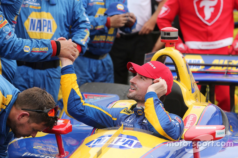 Race winner Alexander Rossi, Andretti Autosport Honda