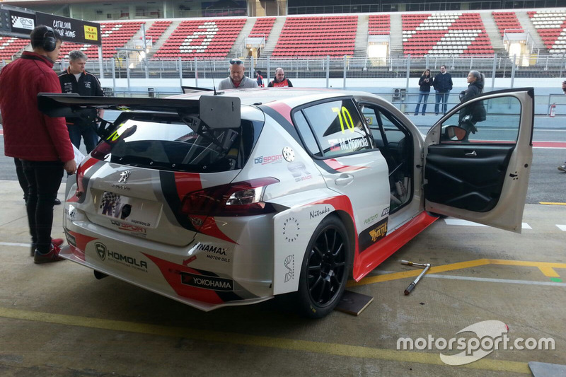Автомобиль Peugeot 308 TCR Мато Хомолы, DG Sport Competition