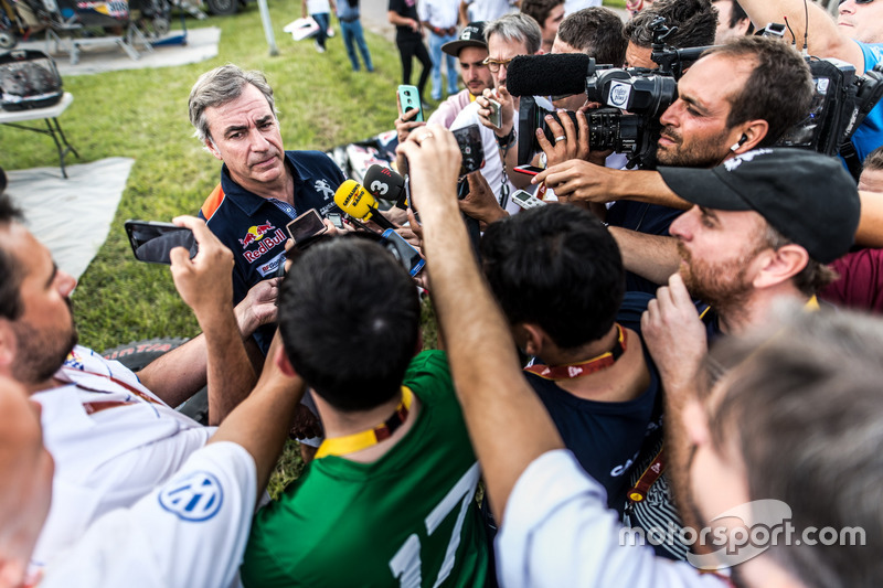 Carlos Sainz, Peugeot Sport with the media