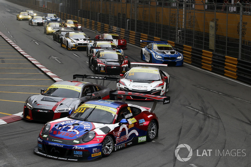 Laurens Vanthoor, Craft Bamboo Racing, Porsche 911 GT3R, Nico Müller, Audi Sport Team WRT, Audi R8 LMS