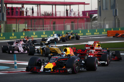 Даніель Ріккардо, Red Bull Racing RB13, Кімі Райкконен, Ferrari SF70H, Макс Ферстаппен, Red Bull Rac