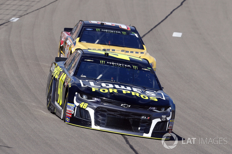 Jimmie Johnson, Hendrick Motorsports, Chevrolet Camaro Lowe's for Pros and Matt DiBenedetto, Go FAS Racing, Ford Fusion Can-Am/Wholey