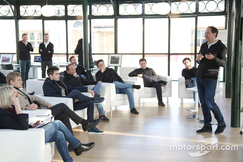 Alfa Romeo F1 team introductions