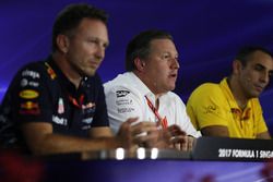Director de Red Bull Christian Horner, Director Ejecutivo de McLaren Zak Brown y Cyril Abiteboul, Di