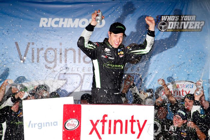 Ganador de la carrera Brad Keselowski, Team Penske Ford