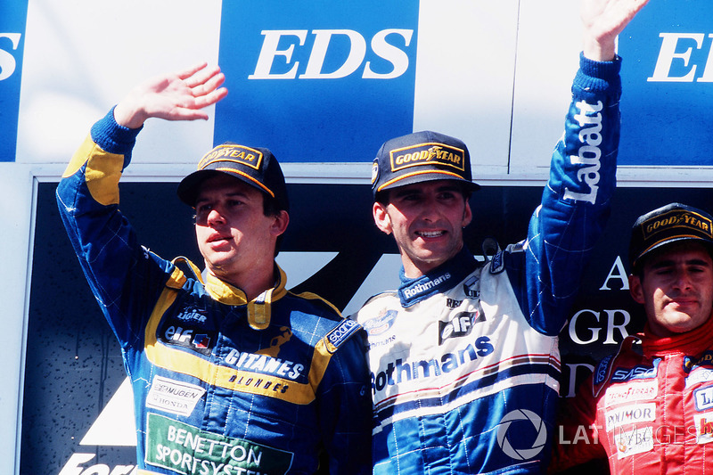 Podium: Race winner Damon Hill, Williams Renault, second place Olivier Panis, Ligier Mugen-Honda, th