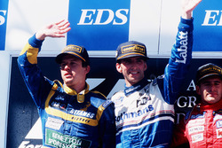 Подиум: победитель Дэймон Хилл, Williams Renault, второе место – Оливье Панис, Ligier Mugen-Honda, третье место – Джанни Морбиделли, Footwork Hart