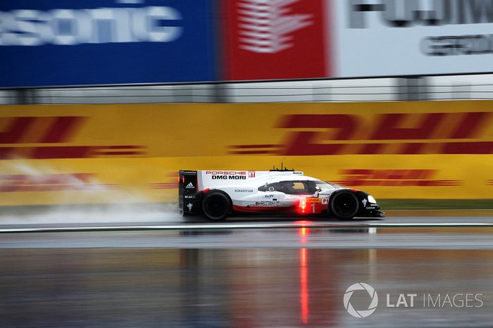 #1 Porsche Team Porsche 919 Hybrid: Neel Jani, Andre Lotterer, Nick Tandy