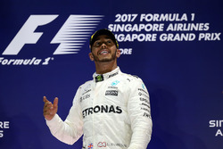 Podium: race winner Lewis Hamilton, Mercedes AMG F1