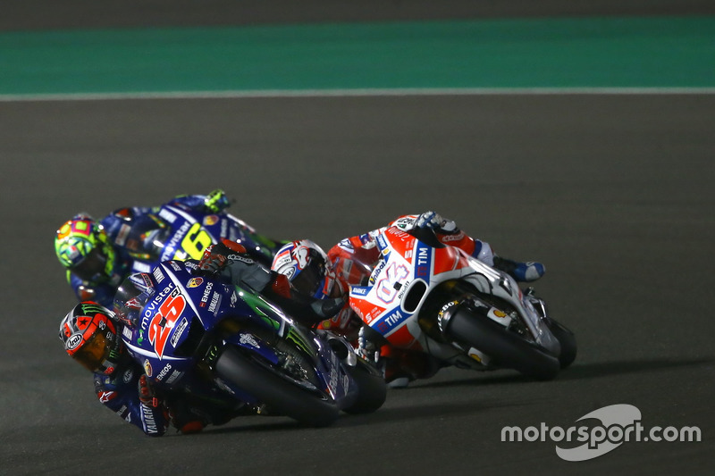 Maverick Viñales, Yamaha Factory Racing; Andrea Dovizioso, Ducati Team; Valentino Rossi, Yamaha Fact