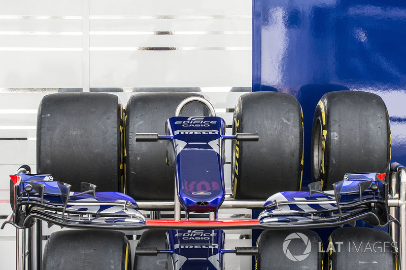 Toro Rosso STR12: Frontflügel