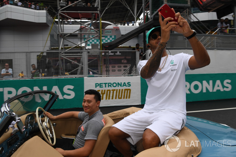 Lewis Hamilton, Mercedes AMG F1 on the drivers parade