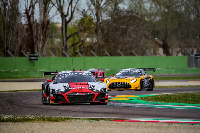 #32 Team WRT Audi R8 LMS evo II GT3: Kelvin Van Der Linde, Dries Vanthoor, Charles Weerts