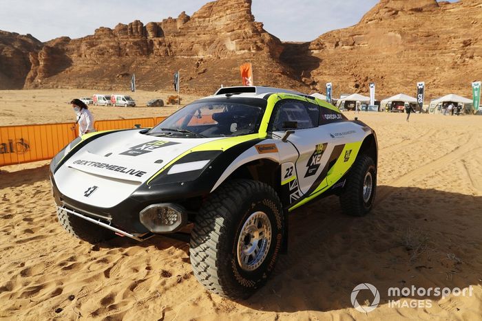 Mikaela Ahlin-Kottulinsky, Jenson Button, JBXE Extreme-E Team