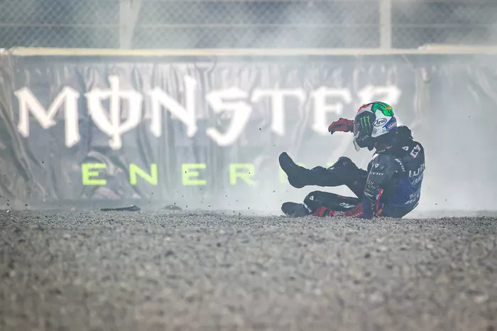 Caída de Darryn Binder, RNF MotoGP Team