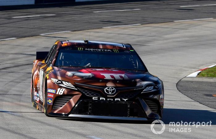 Kyle Busch, Joe Gibbs Racing, Toyota Camry M&M's Chocolate Bar
