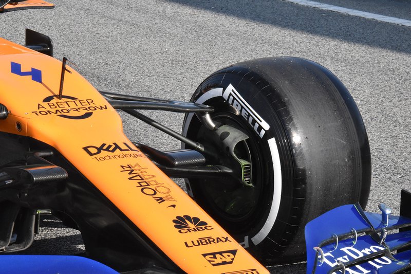 Передня підвіска McLaren MCL34