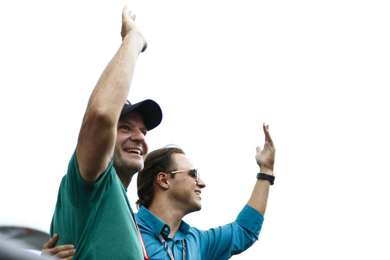 Former F1 drivers Rubens Barrichello and Felipe Massa on the drivers' parade.