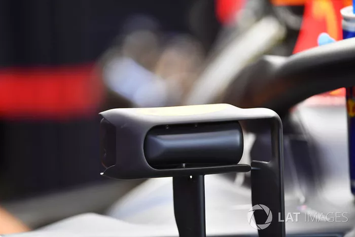 Detalle del espejo del Red Bull Racing RB14