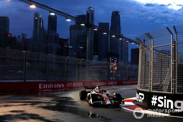 Zhou Guanyu, Alfa Romeo C42