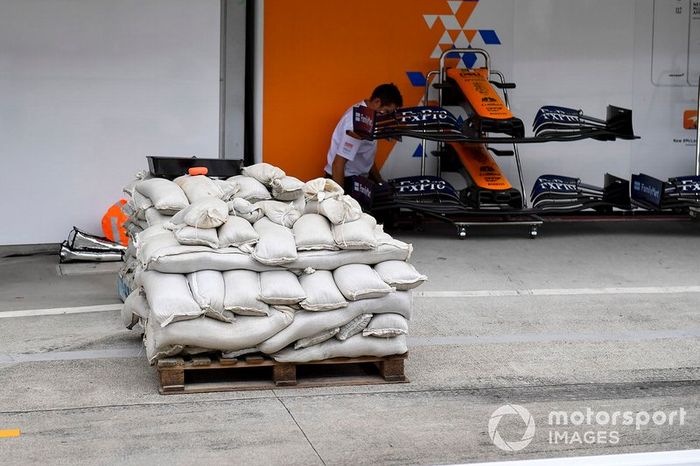 Preparaciones para la llegada del tifón a Suzuka