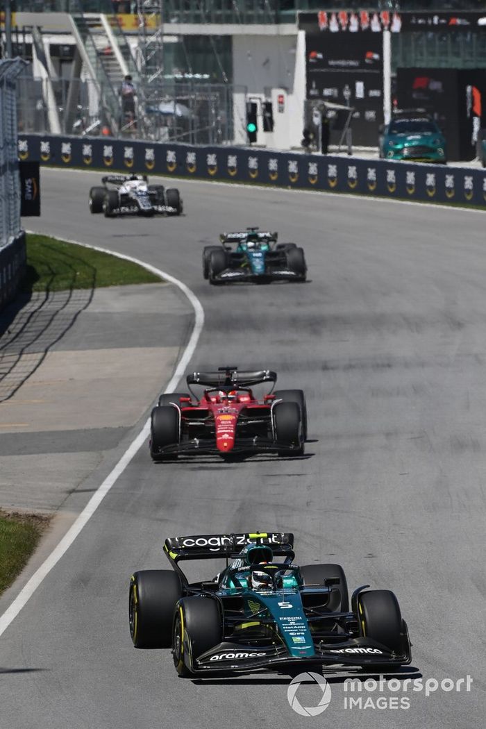 Sebastian Vettel, Aston Martin AMR22, Charles Leclerc, Ferrari F1-75, Lance Stroll, Aston Martin AMR22