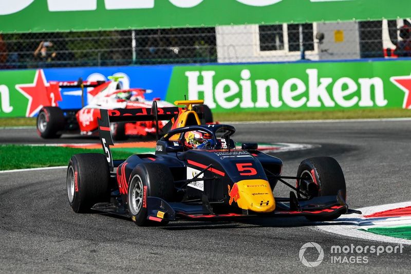 Liam Lawson, Hitech Grand Prix 