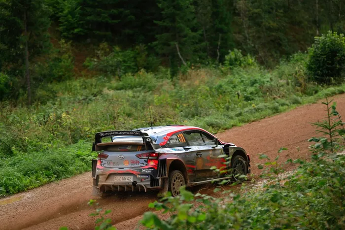 Thierry Neuville, Nicolas Gilsoul, Hyundai Motorsport Hyundai i20 Coupe WRC