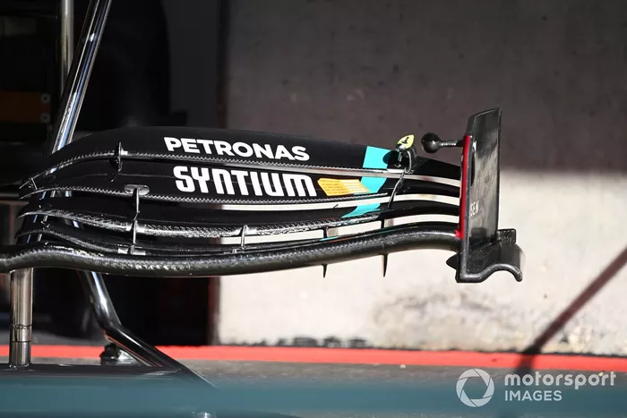 Detalle técnico del Mercedes 