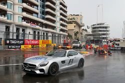 Safety-Car-Start: Daniel Ricciardo, Red Bull Racing RB12, führt