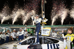 Sieger Brad Keselowski, Team Penske, Ford
