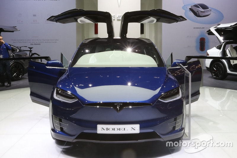 Tesla Model X 2016