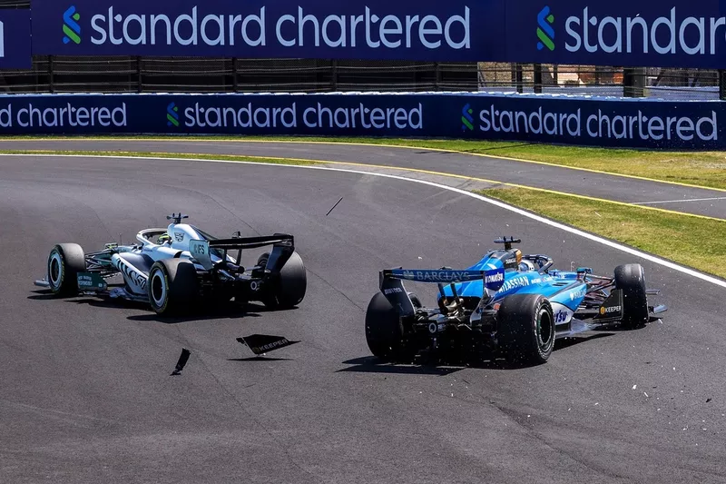 Alexander Albon, Williams, Sergio Perez, accident de Cadillac Racing