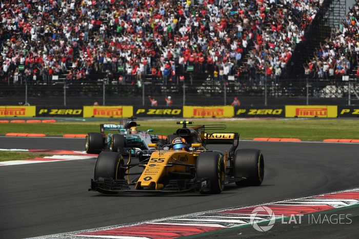 Carlos Sainz Jr., Renault Sport F1 Team RS17