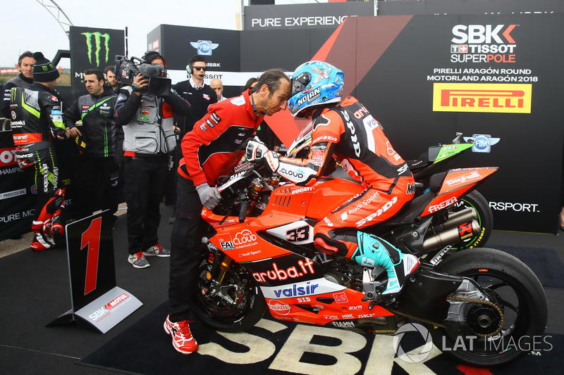 Marco Melandri, Aruba.it Racing-Ducati SBK Team conquista la pole position