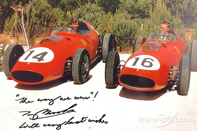 Tony Brooks y Dan Gurney en el Ferrari 246 Dinos 1959