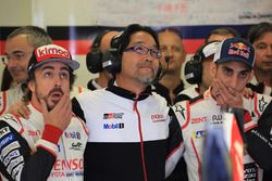 Fernando Alonso, Sébastien Buemi, Hisatake Murata, Team President Toyota Gazoo Racing