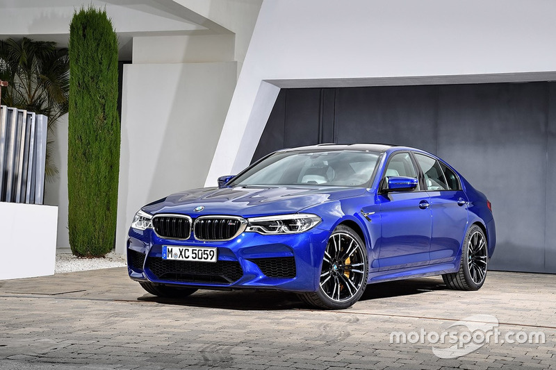 Новий BMW M5