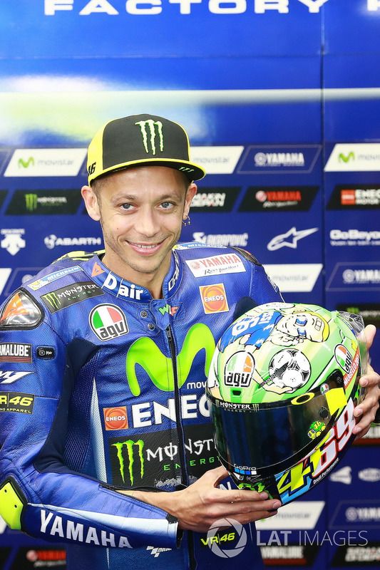 Valentino Rossi, Yamaha Factory Racing, con nuevo casco