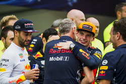 Yarış galibi Max Verstappen, Red Bull Racing ve 3. Daniel Ricciardo, Red Bull Racing, Christian Horn