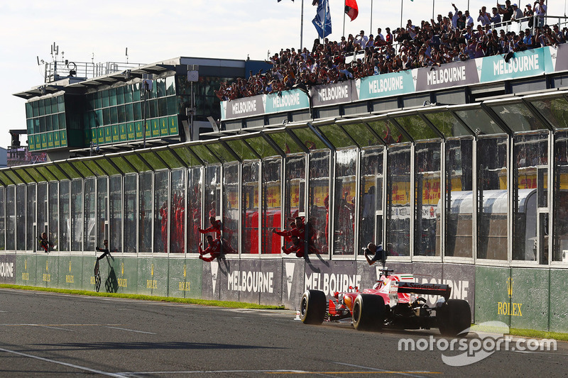 Sebastian Vettel, Ferrari SF70H takes the win