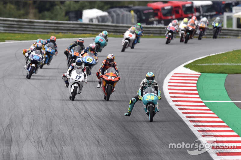 Joan Mir, Leopard Racing leads