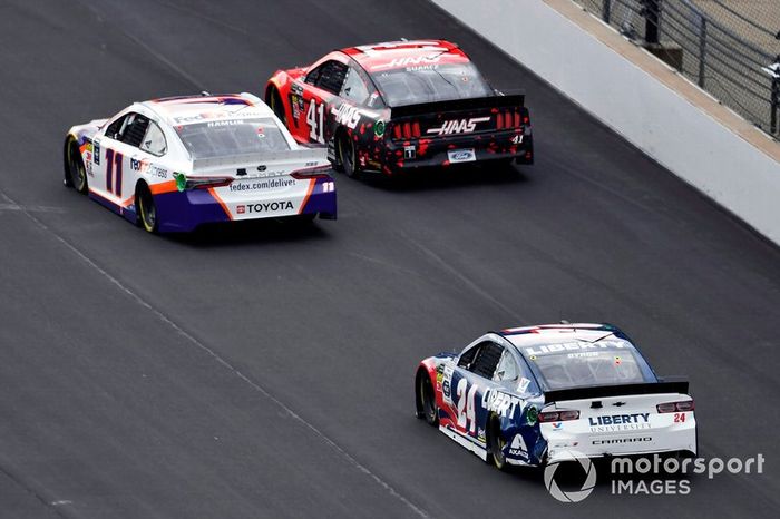  Denny Hamlin, Joe Gibbs Racing, Toyota Camry FedEx Express,  Daniel Suarez, Stewart-Haas Racing, Ford Mustang Haas Automation and  William Byron, Hendrick Motorsports, Chevrolet Camaro Liberty University