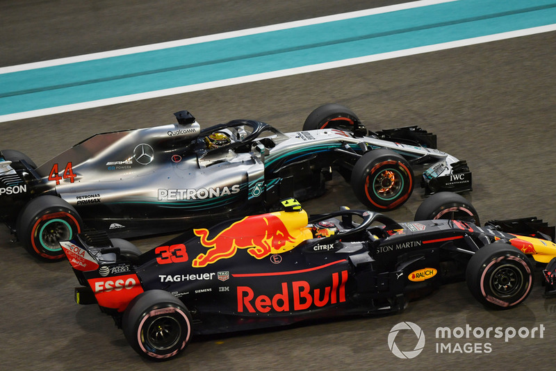 Lewis Hamilton, Mercedes-AMG F1 W09, Max Verstappen, Red Bull Racing RB14