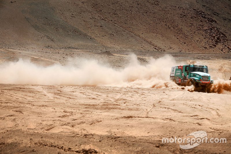 #513 Team De Rooy Iveco: Маурік ван ден Гьовель, Мартейн ван Рой, Петер Кьойперс