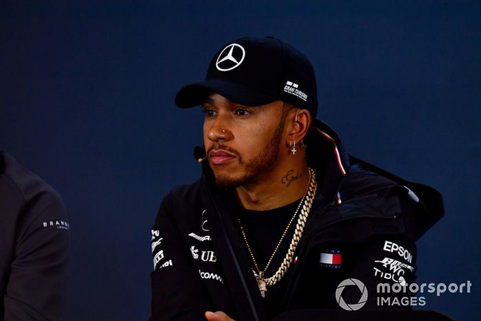 Lewis Hamilton, Mercedes AMG F1 en la conferencia de prensa