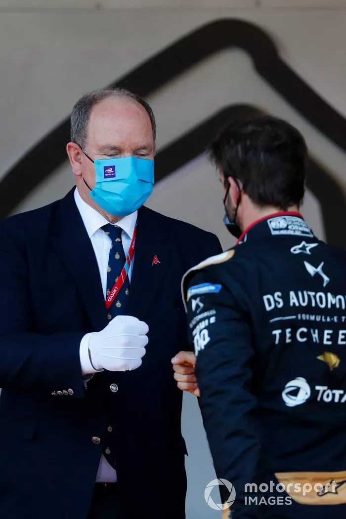 Podio: el Príncipe Albert of Monaco y el ganador Antonio Felix Da Costa, DS Techeetah